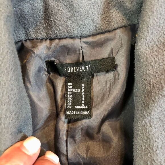 Forever 21 Women’s Gray Pea Coat Size Small - Picture 8 of 12